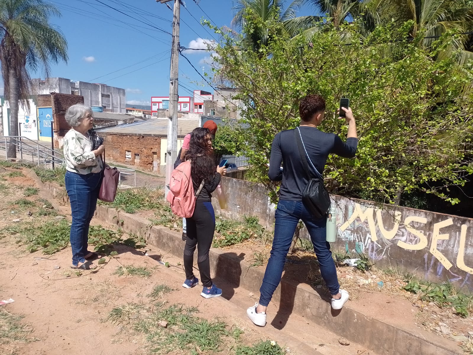 Labgeo e Herbário da URCA fazem mapeamento do Sítio Urbano do Gesso