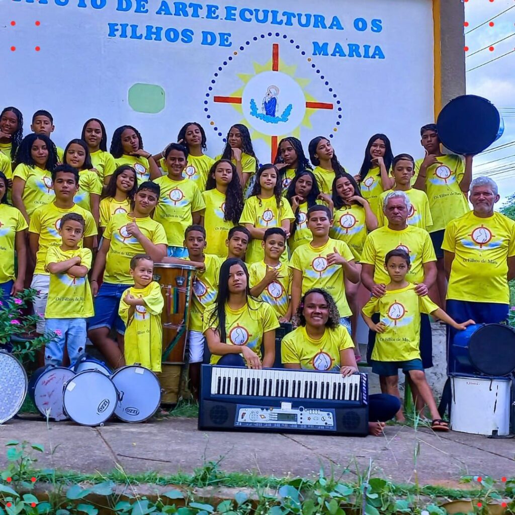 Grupos de Percussão dos Filhos de Maria